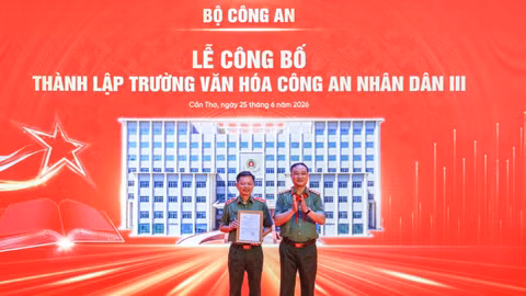 MPS establish Public Security Inter-Level Boarding School 3 in Can Tho city