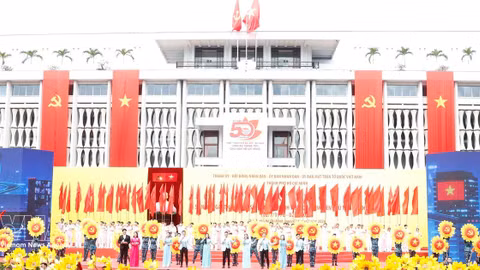 Top leader attends ceremony marking 50 years of Saigon-Gia Dinh bearing late President's name