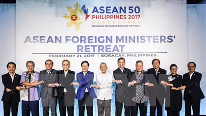 FMs agree to turn ASEAN into example of regional organisation