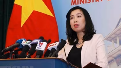 Vietnam asks China to stop bomber drills in Hoang Sa
