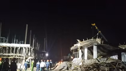 As scaffolding collapses in Hai Phong, police search for victim all night