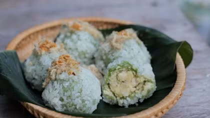 Unforgettable Taste of 'Xoi Khuc'