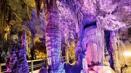 Lung Khuy cave tells legend of Mong ethnic couple