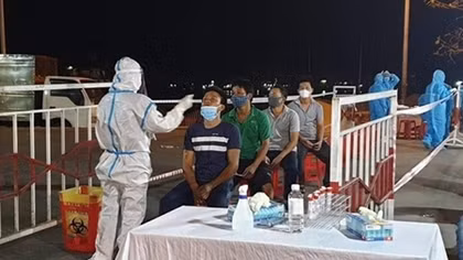 Da Nang shutters largest fishing port in central Vietnam due to COVID-19