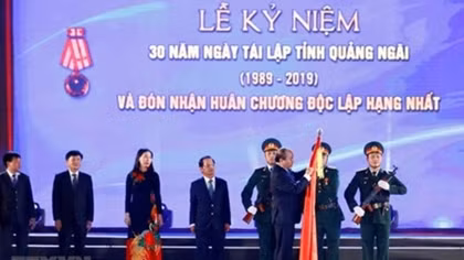 PM attends 30th anniversary of Quang Ngai’s re-establishment