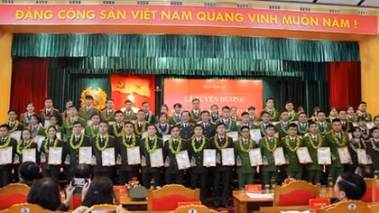 Leader of MPS praises Excellent public security graduates in 2016-2020 training programs