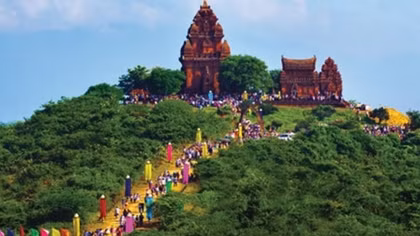Phu Yen festival features cultural aspects of ethnic people nationwide