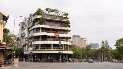 Hanoi citizens asked to only go out when necessary 