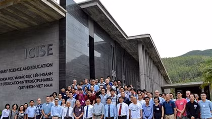 International physics workshops open in Quy Nhon