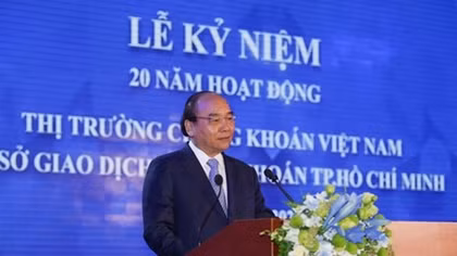 Vietnam stock market must eye emerging market target: PM