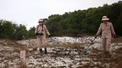 Vietnam-US ties tackling UXO in Quang Tri