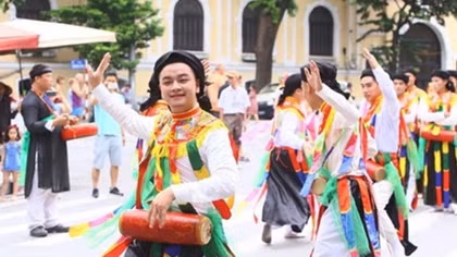 Street festival celebrates 10 years of Hanoi’s boundary adjustment