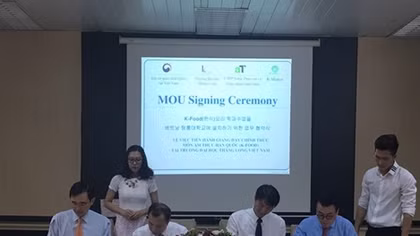 Korean cuisine to be taught at Vietnamese University 