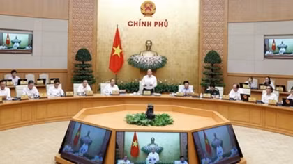 Vietnam’s economy maintains growth amid global economic challenges