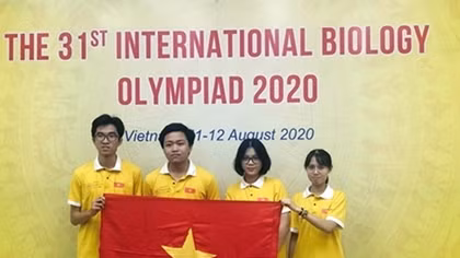 Vietnamese students win prizes at Int’l Biology Olympiad 2020