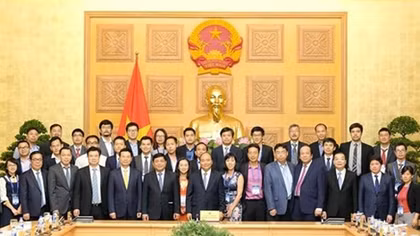 PM pledges support for overseas Vietnamese scientists