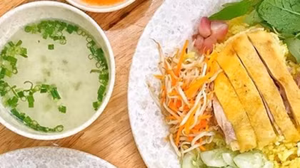 Phu Yen-style chicken rice