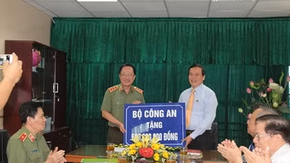 Deputy Minister visits the Central Committee of Association of Former Youth Volunteers