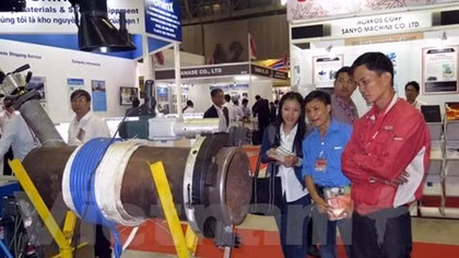 Exhibitions help promote links in support industry