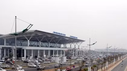 Transport Ministry asked to study Noi Bai Airport expansion plan