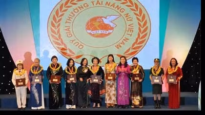 PSM's Women Union honored Vietnam Women Prize 2016
