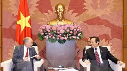 NA Vice Chairman urges completion of FTA with European Free Trade Area