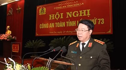 Deputy Minister Bui Van Nam asks Son La police to suppress crimes during Tet 