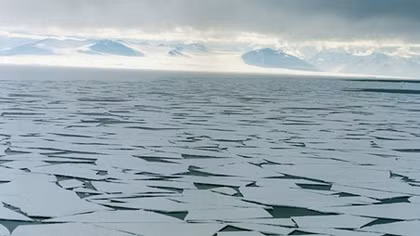 Study REVEALS Mysterious Melting Patterns Beneath Antarctica's Ice Shelf