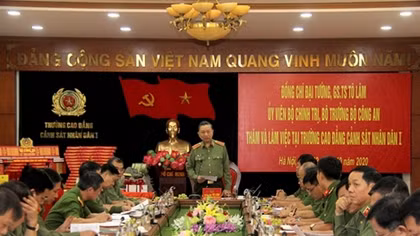 Minister To Lam visits People's Police College 1
