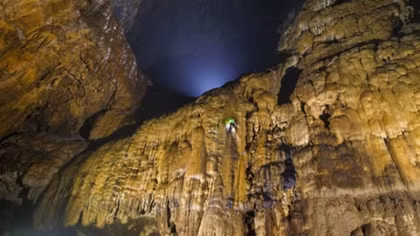 Plan approved for steel ladder to help explorers conquer 'Great Wall of Vietnam'