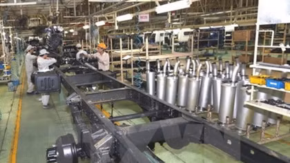 Industrial production index rises 7.4% in April