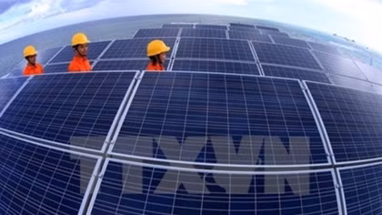 Solar energy investors racing for incentives