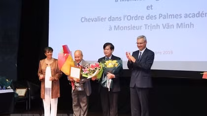 Two Vietnamese scholars honoured with French distinctions
