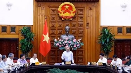 PM chairs meeting of sub-committee on socio-economic affairs