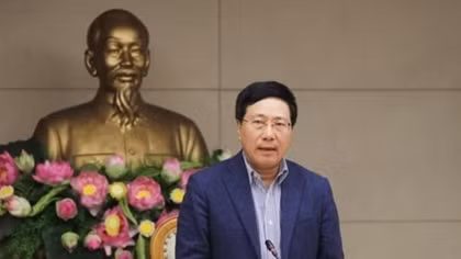 Deputy PM Pham Binh Minh joins final Q&A session
