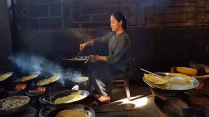 Vietnamese student in Australia launches YouTube food channel