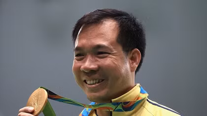 Hoang Xuan Vinh occupies the world No.1 position for 10m Air Pistol