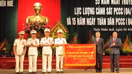 Thua Thien - Hue fire police force marks traditional day