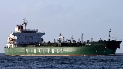 Vinalines announces mid-year IPO