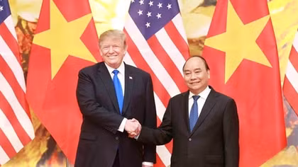 PM Phuc, President Trump applaud strides in Vietnam-US relations