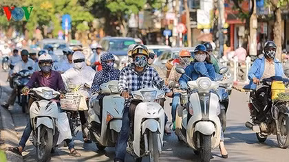 Summer heat returns to northern Vietnam, temperatures hit above 36