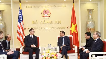 Minister To Lam receives U.S Ambassador to Vietnam Daniel Kritenbrink