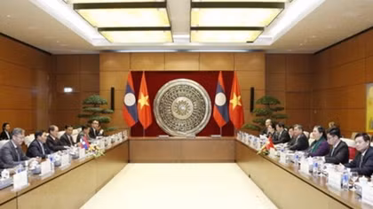 Vietnamese parliament treasures partnership with Lao counterpart
