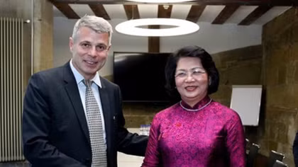 Vice President hopes for Swiss state’s stronger ties with Vietnamese localities