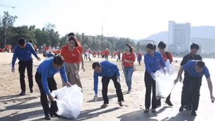 Campaign encourages public involvement in sea clean-up
