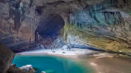 Quang Binh pilots tours of new caves