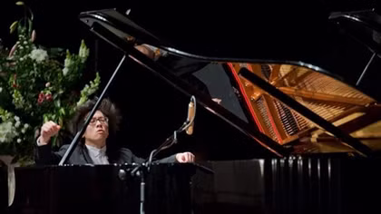 Vietnamese pianist wins high prize at Italian piano competition 