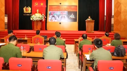 Training course on child-friendly investigation opens in Hanoi