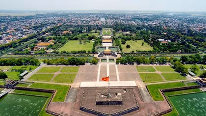 Thua Thien Hue SAC receives Asian most innovative smart cities award 
