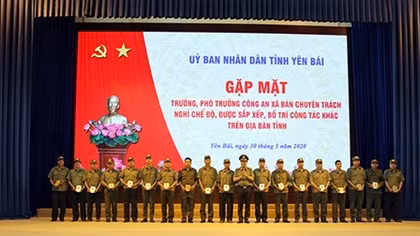 Former leaders of communal police posts in Yen Bai province honored 